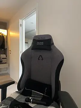 brazilianbbinuk online show from 3, 12, 2025