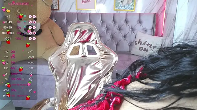 Snapshot of Laia_angel_b chatting on 12, 1, 2025 Laia angel b online show from 12, 1, 2025