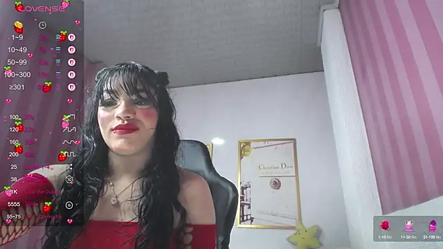 Snapshot of Laia_angel_b chatting on 8, 3, 2025 Laia angel b online show from 8, 3, 2025