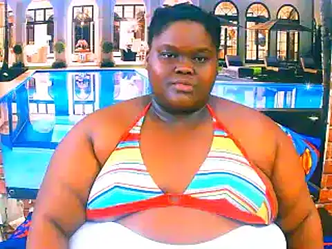 Snapshot of EbonyHotBuns chatting on 17, 7, 2026 EbonyHotBuns online show from 17, 7, 2026