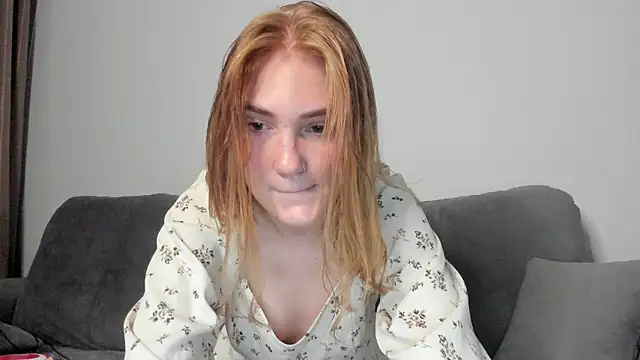 Snapshot of ReddHotPipper chatting on 3, 6, 2026 ReddHotPipper online show from 3, 6, 2026