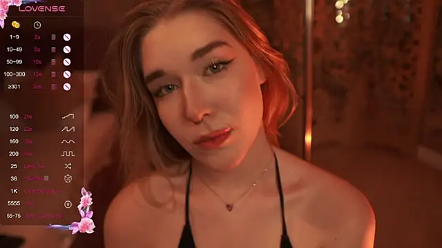 Smiley Mia online show from 11, 9, 2025