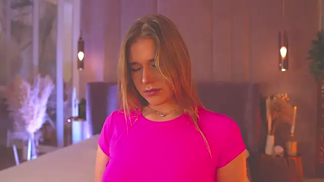 Smiley Mia online show from 3, 2, 2026