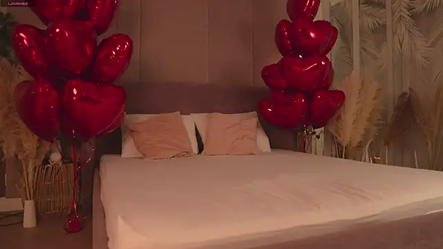 Smiley Mia online show from 14, 2, 2026