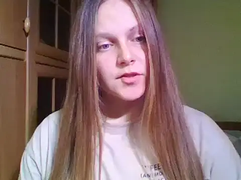 Evasapples online show from 5, 12, 2024