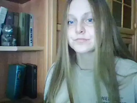 Evasapples online show from 5, 12, 2024