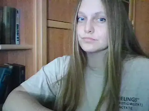 Evasapples online show from 5, 12, 2024