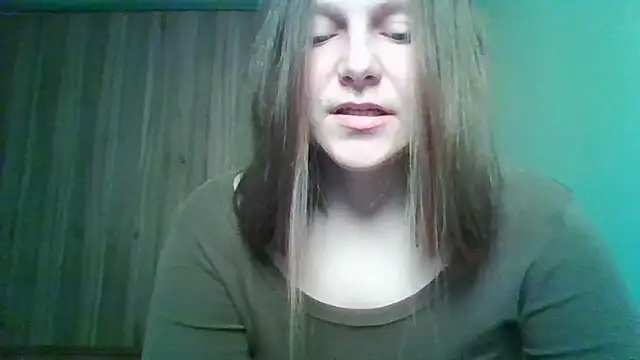 Snapshot of Evasapples chatting on 12, 5, 2026 Evasapples online show from 12, 5, 2026