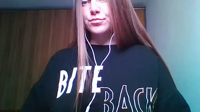 Snapshot of Evasapples chatting on 16, 5, 2026 Evasapples online show from 16, 5, 2026