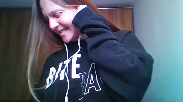 Snapshot of Evasapples chatting on 16, 5, 2026 Evasapples online show from 16, 5, 2026