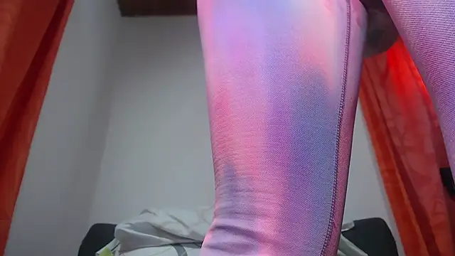 Lizz xxxx online show from 15, 4, 2026