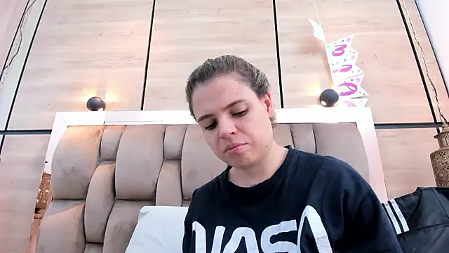 Snapshot of dorothy_vegga chatting on 20, 2, 2026 dorothy vegga online show from 20, 2, 2026