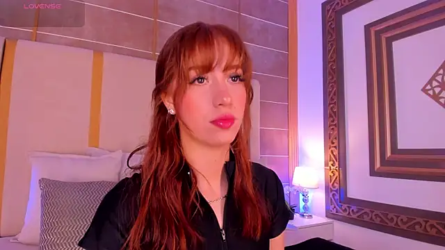 Snapshot of AbigailCarter chatting on 24, 11, 2025 AbigailCarter online show from 24, 11, 2025