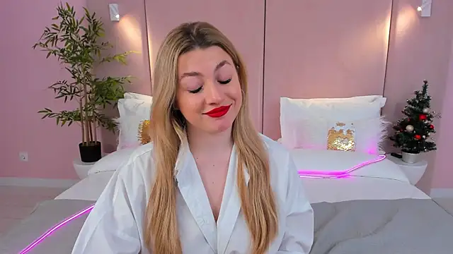Snapshot of HelenaMorgan chatting on 23, 12, 2024 HelenaMorgan online show from 23, 12, 2024