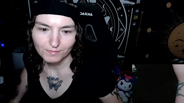 BrandiWRLD 999 online show from 4, 10, 2025