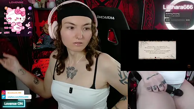 Snapshot of BrandiWRLD_999 chatting on 18, 12, 2025 BrandiWRLD 999 online show from 18, 12, 2025