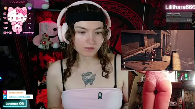 Snapshot of BrandiWRLD_999 chatting on 22, 12, 2025 BrandiWRLD 999 online show from 22, 12, 2025