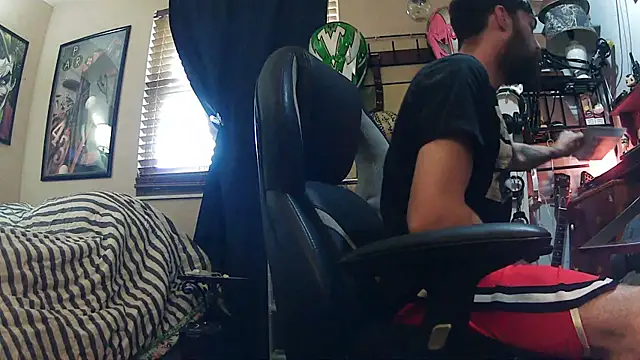 slutty guy12 online show from 13, 2, 2025