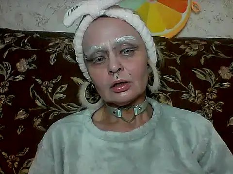Snapshot of Gardener_of_Illusions chatting on 17, 5, 2026 Gardener of Illusions online show from 17, 5, 2026