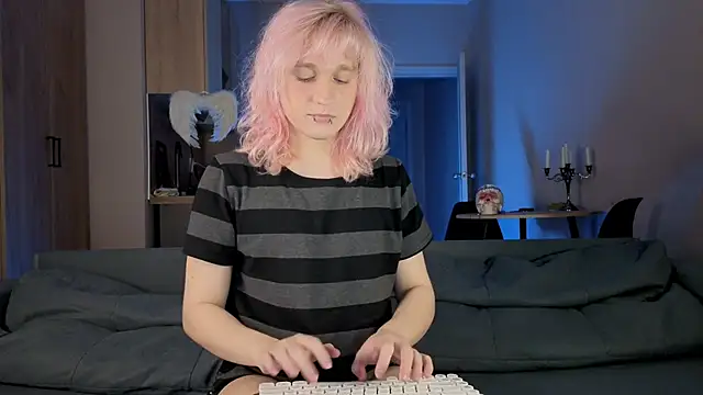 Gregory Byyrd online show from 28, 3, 2026