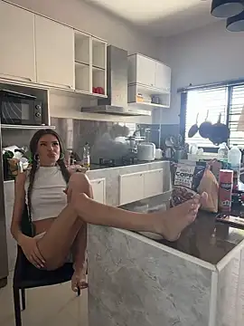 Snapshot of dreamgirls100 chatting on 31, 12, 2024 dreamgirls100 online show from 31, 12, 2024