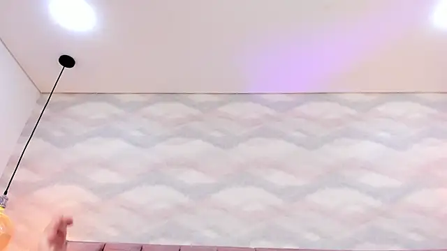 im nika  online show from 25, 2, 2025