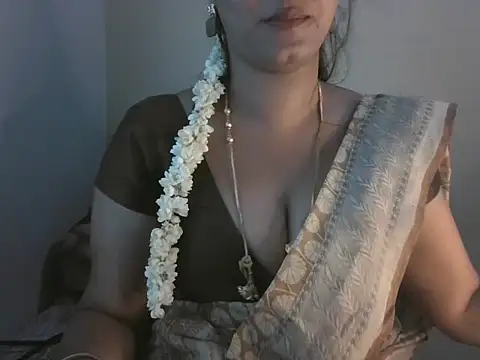 Sexy-Shalinii online show from 17, 11, 2025