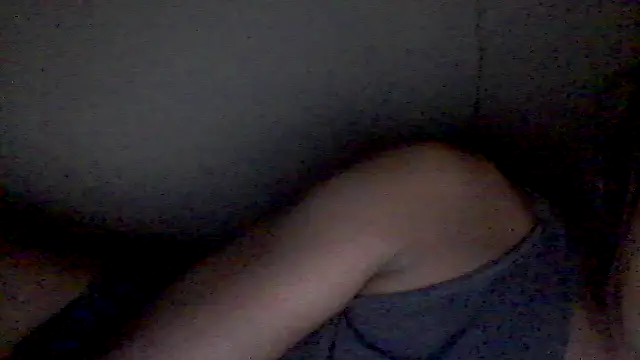 Snapshot of pornstarbrezillian chatting on 30, 11, 2025 pornstarbrezillian online show from 30, 11, 2025