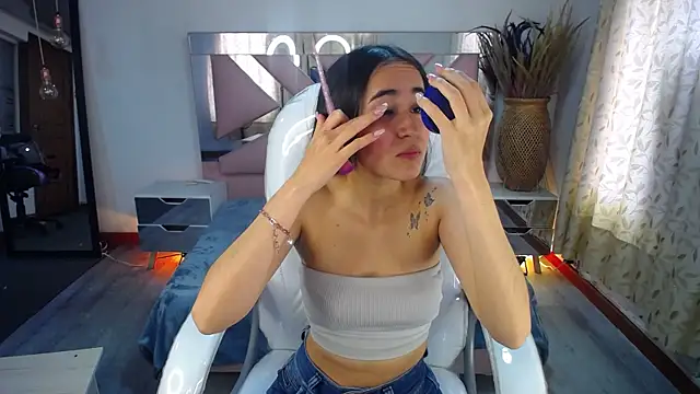 Mia Fischer online show from 18, 10, 2025