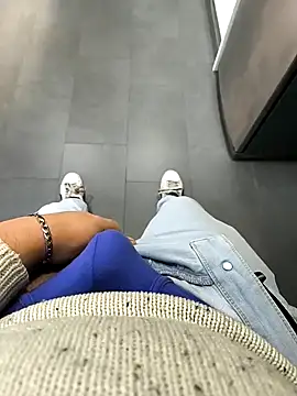 Snapshot of cricrimsBarcelona chatting on 3, 2, 2025 cricrimsBarcelona online show from 3, 2, 2025