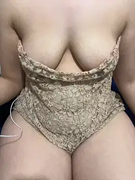 Snapshot of Rouh_ chatting on 29, 12, 2024 Rouh online show from 29, 12, 2024