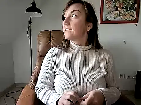 Snapshot of stunning_Rosi chatting on 10, 12, 2024 stunning Rosi online show from 10, 12, 2024