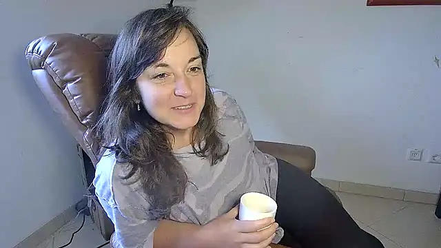 Snapshot of stunning_Rosi chatting on 11, 1, 2025 stunning Rosi online show from 11, 1, 2025