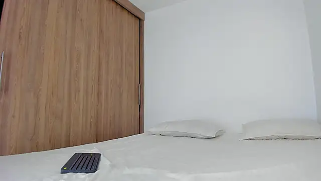 Snapshot of serge_7 chatting on 2, 10, 2025 serge 7 online show from 2, 10, 2025