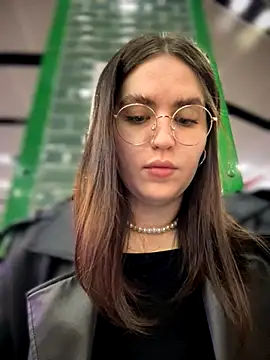 meow girl online show from 5, 12, 2025