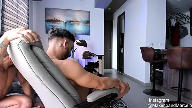 Maximo Marcelo online show from 14, 3, 2025