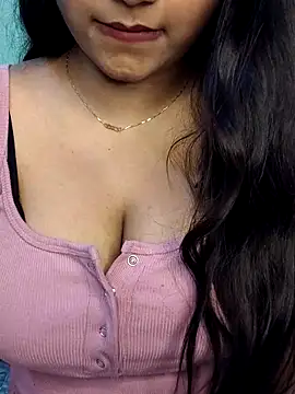 Ishaani 0 online show from 17, 2, 2026