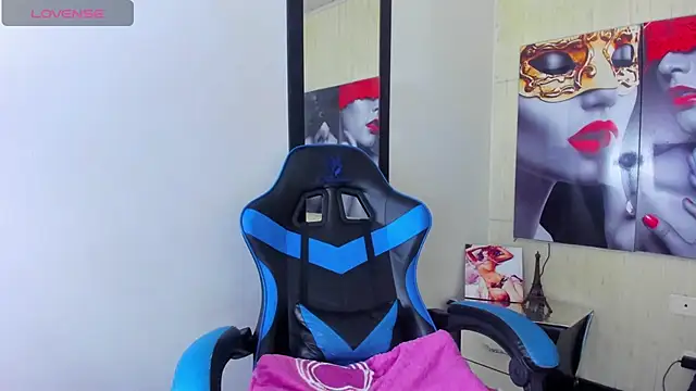 Snapshot of zoe_connor19 chatting on 8, 1, 2026 zoe connor19 online show from 8, 1, 2026