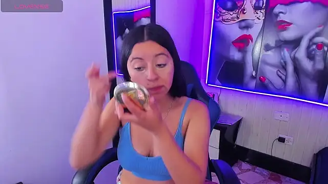 Snapshot of zoe_connor19 chatting on 2, 2, 2026 zoe connor19 online show from 2, 2, 2026