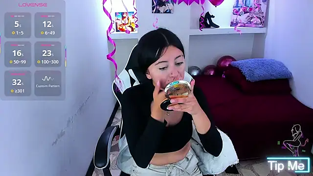 Snapshot of zoe_connor19 chatting on 6, 2, 2026 zoe connor19 online show from 6, 2, 2026