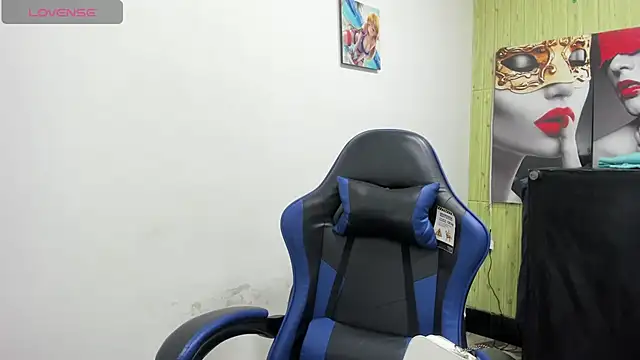 Snapshot of zoe_connor19 chatting on 2, 3, 2026 zoe connor19 online show from 2, 3, 2026