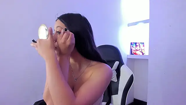 Snapshot of zoe_connor19 chatting on 4, 3, 2026 zoe connor19 online show from 4, 3, 2026