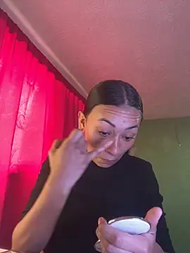 Snapshot of Little_aphrodite chatting on 31, 10, 2025 Little aphrodite online show from 31, 10, 2025