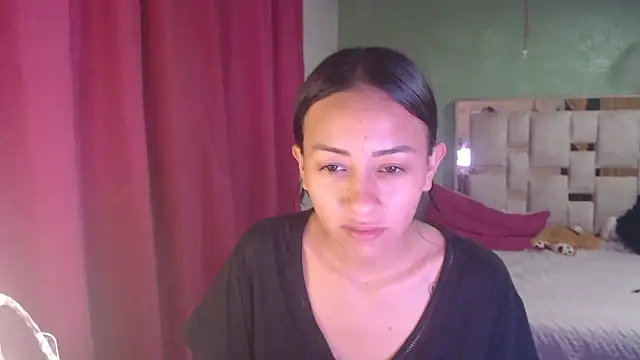 Snapshot of Little_aphrodite chatting on 5, 12, 2025 Little aphrodite online show from 5, 12, 2025