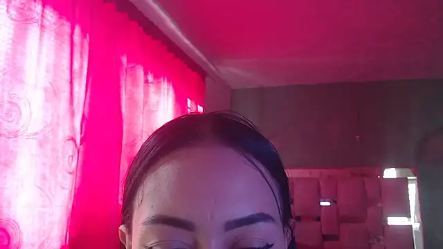 Snapshot of Little_aphrodite chatting on 14, 12, 2025 Little aphrodite online show from 14, 12, 2025