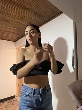 Snapshot of Little_aphrodite chatting on 28, 2, 2026 Little aphrodite online show from 28, 2, 2026