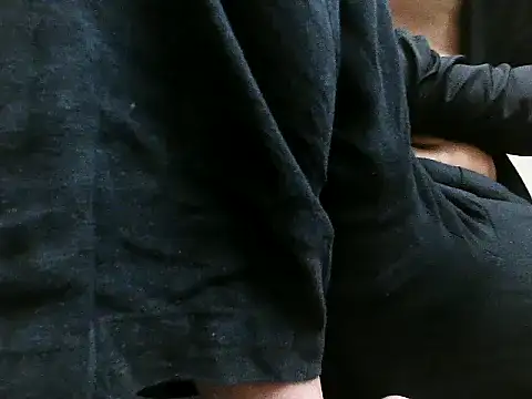 Snapshot of sexyguy1231 chatting on 15, 11, 2025 sexyguy1231 online show from 15, 11, 2025