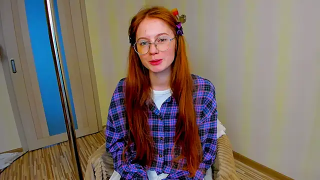 Snapshot of Fire_Luna chatting on 5, 11, 2025 Fire Luna online show from 5, 11, 2025