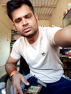 Snapshot of Priynkarani chatting on 19, 11, 2025 Priynkarani online show from 19, 11, 2025