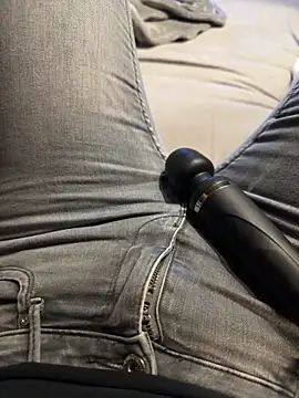 Ana-05 online show from 16, 10, 2025